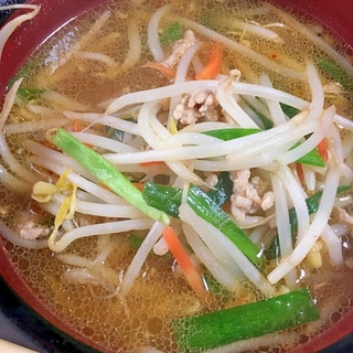 野菜味噌キムチにんにくラーメン